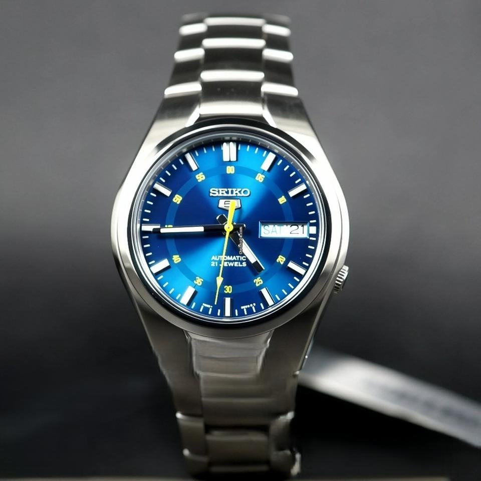 Reloj para Hombre Automático Japonés SEIKO 5 SNK615K1