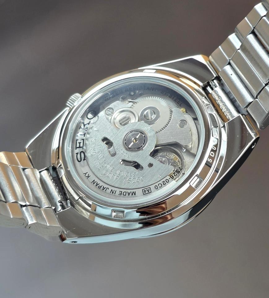 Reloj para Hombre Automático Japonés SEIKO 5 SNK567J1