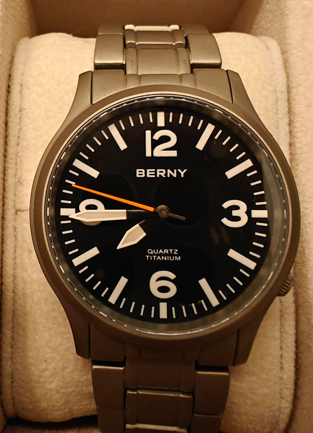 Reloj para Hombre de Titanio BERNY 2576
