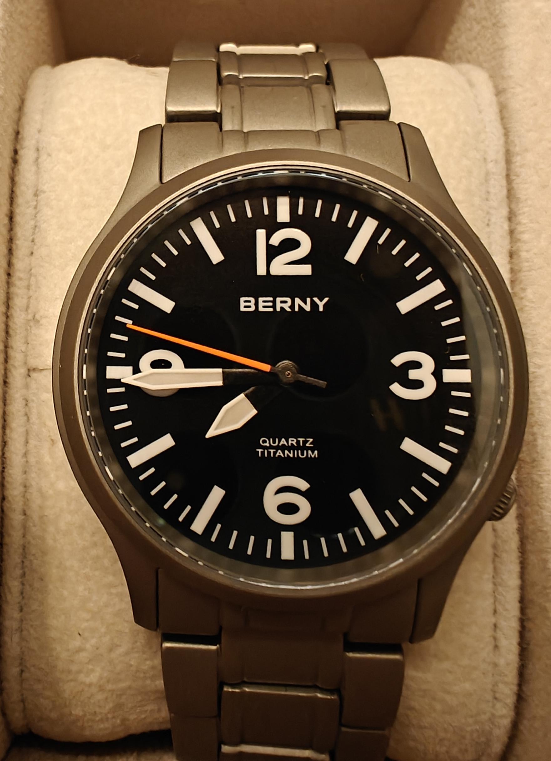 Reloj para Hombre de Titanio BERNY 2576